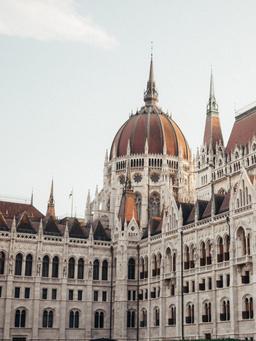 Government Slashes Import Duty on EV and Mobile Battery Components!