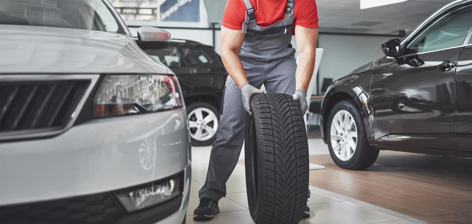 Innova Crysta Tyres: Sizes, Prices & Top Brands