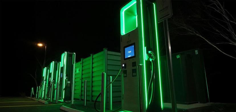 8 EV Charging Stations Planned for Pune-Mumbai Expressway