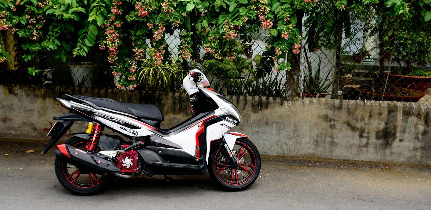 gearless motor bikes in india